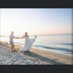 Chiffon strapless wedding dress